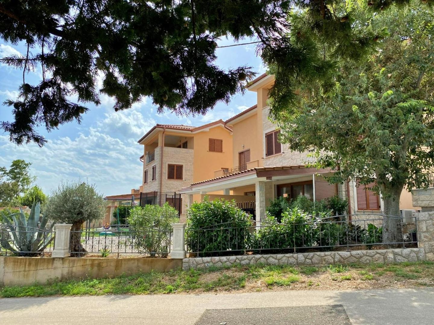 Villa Rebeka Сило Экстерьер фото